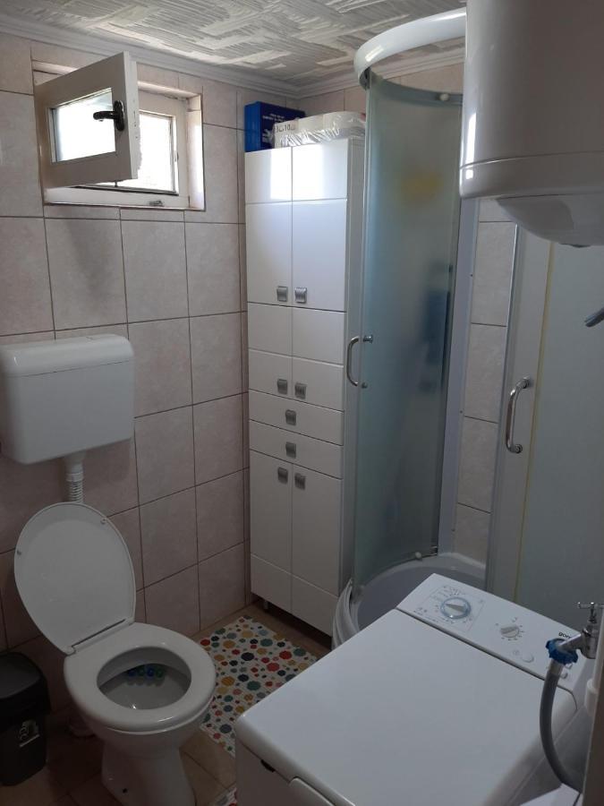 Holiday Home Stella Vrdnik Esterno foto