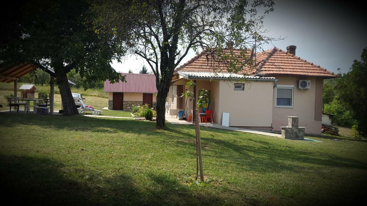 Holiday Home Stella Vrdnik Esterno foto